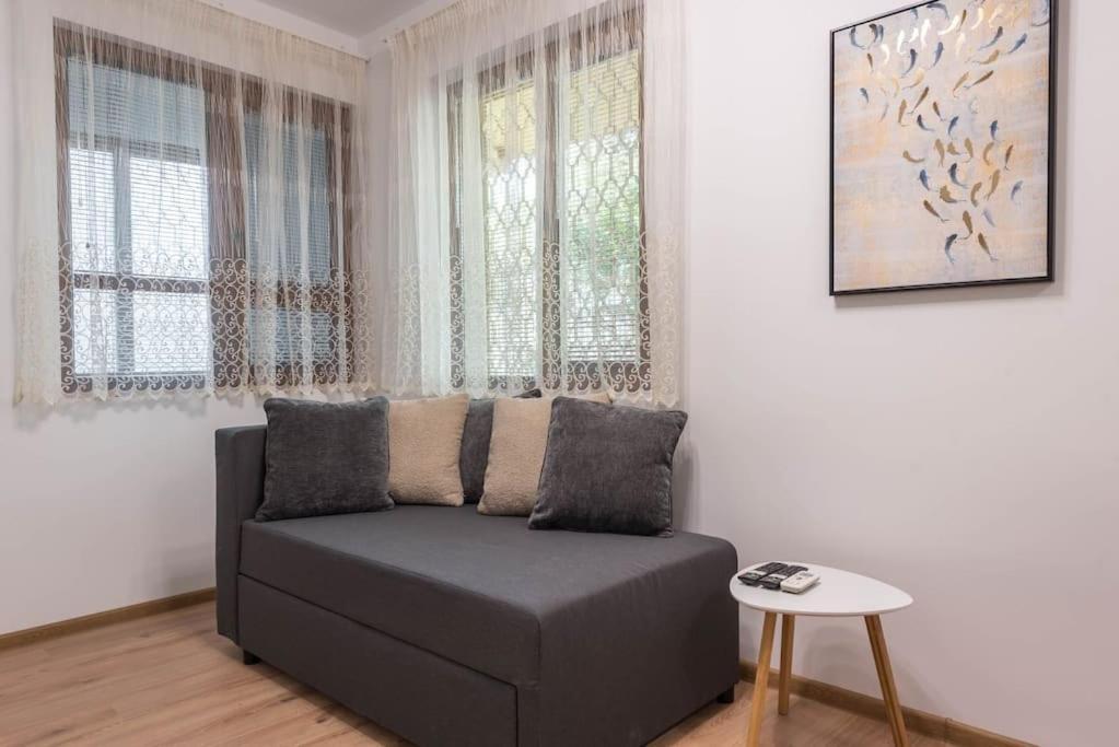Peaceful Central Place - Vazov Street Βάρνα Εξωτερικό φωτογραφία